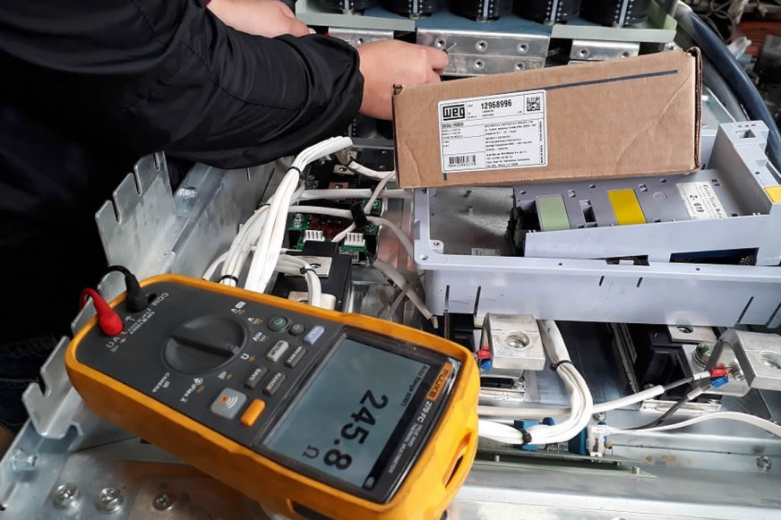 REPARACIÓN Y MANTENIMIENTO DE SERVOMOTORES Y DRIVES